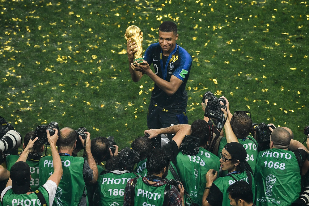 kylian-mbappé-verdient-goldenen-ball-2022